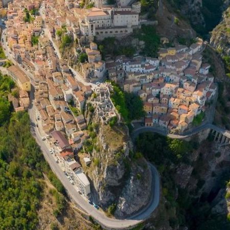 Apartamento Casa Degli Ulivi Con Parcheggio Privato Muro Lucano Exterior foto
