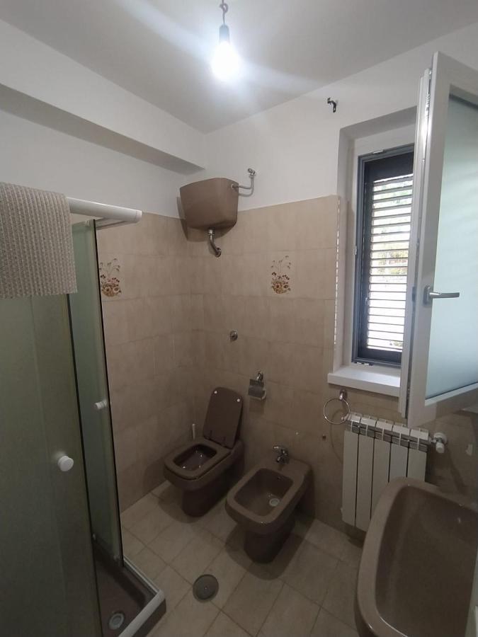 Apartamento Casa Degli Ulivi Con Parcheggio Privato Muro Lucano Exterior foto